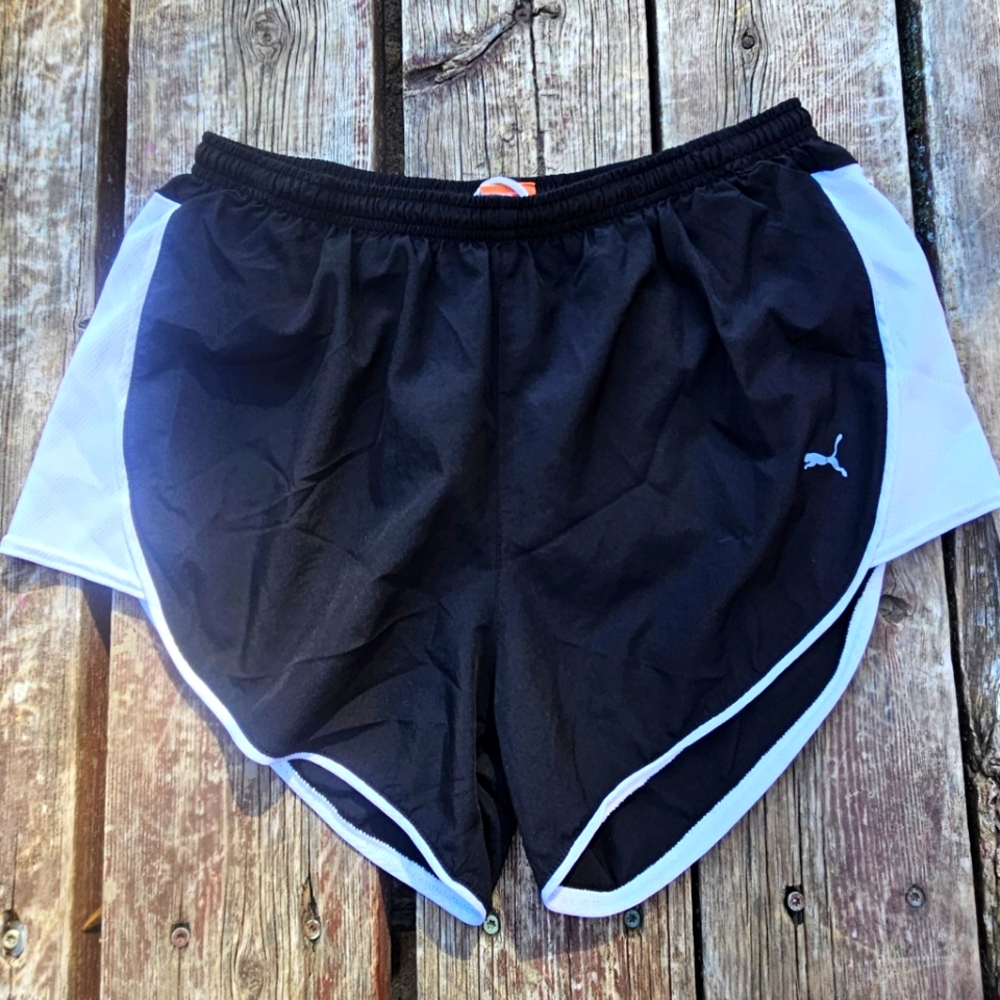 Puma Women's Size Mediun Shorts